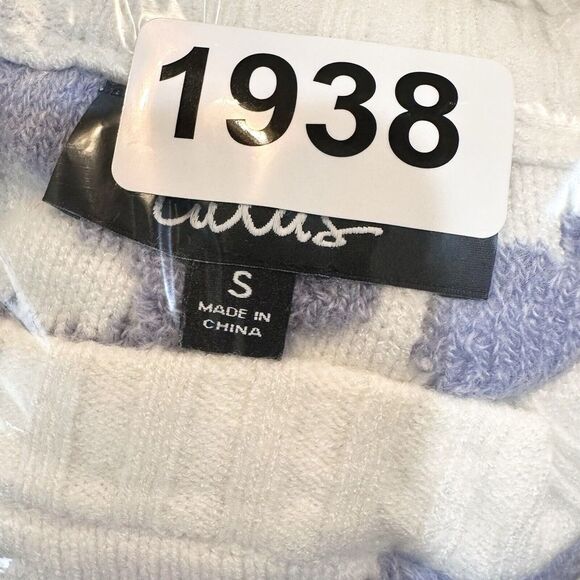 Lulu's Sweater Womens Small White Purple Leopard Long Sleeve Waist Crop Soft - Picture 8 of 8